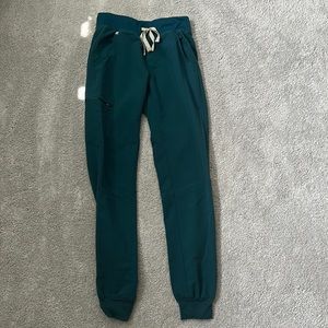 - Figs XS/T scrub bottom 
Used, good condition
Zamora joggers